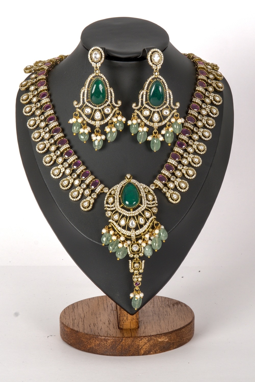 Necklace Set 8 — view 2