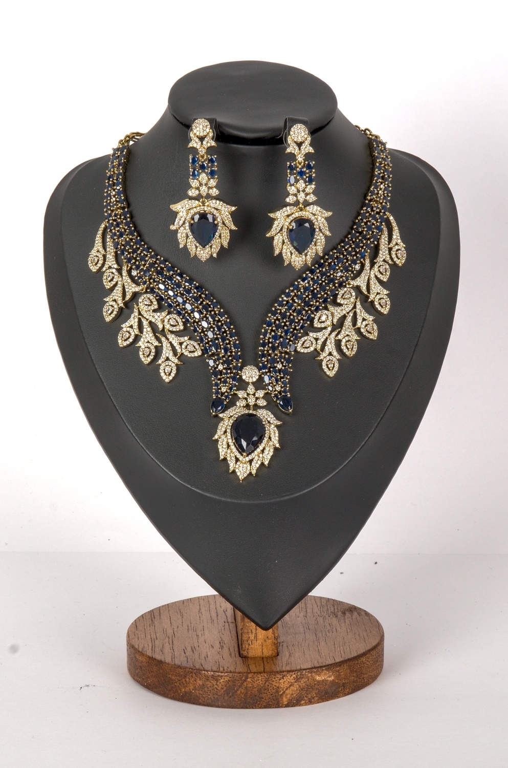 Necklace Set 3 — view 7