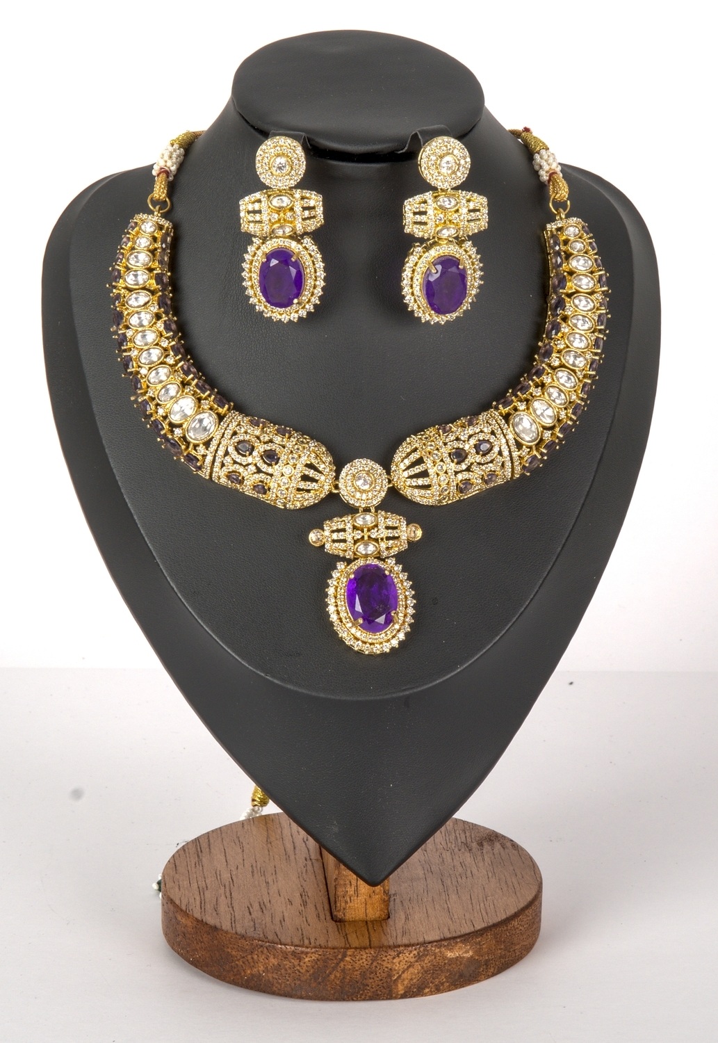 Necklace Set 11 — view 7
