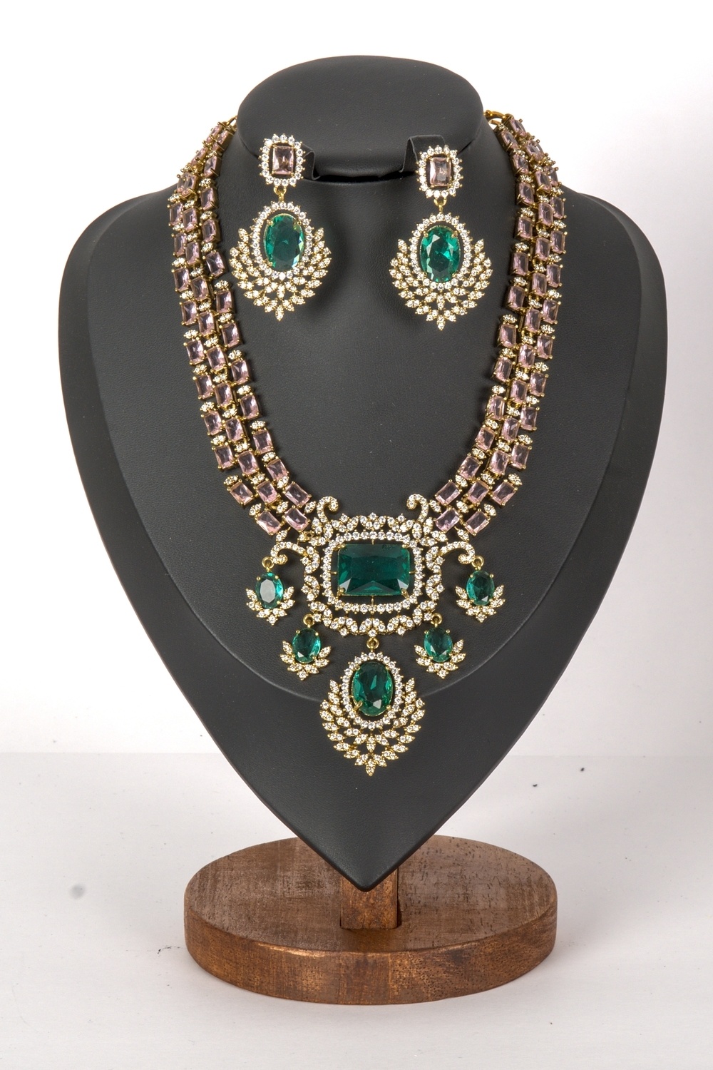 Necklace Set 7 — view 2